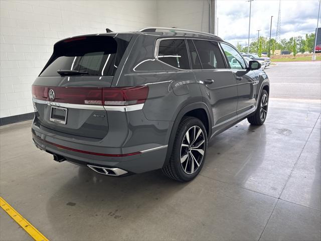 new 2025 Volkswagen Atlas car, priced at $53,348