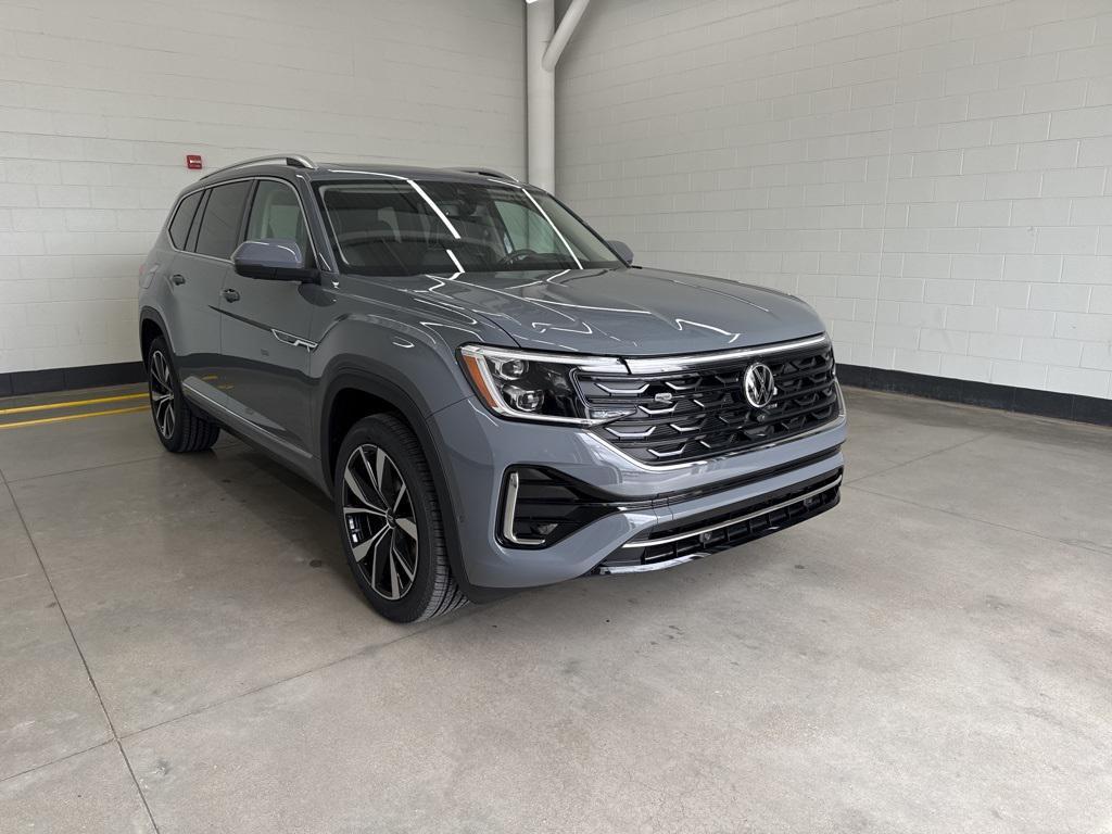 new 2025 Volkswagen Atlas car, priced at $50,848