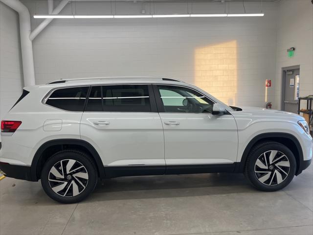 new 2025 Volkswagen Atlas car, priced at $48,076