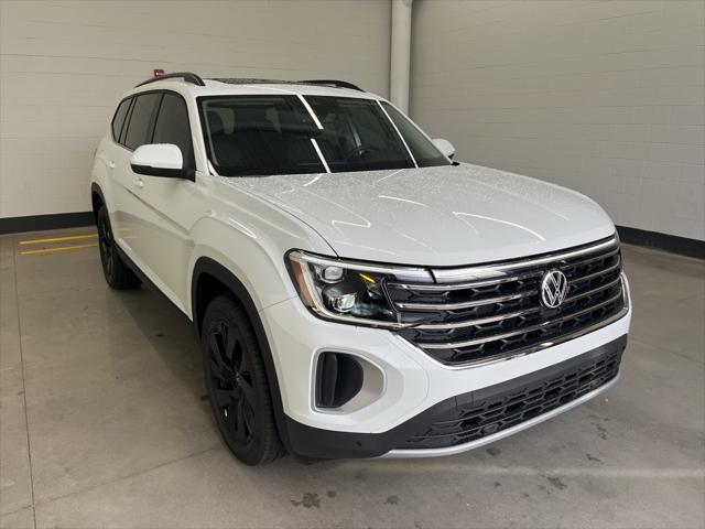 new 2025 Volkswagen Atlas car, priced at $46,010