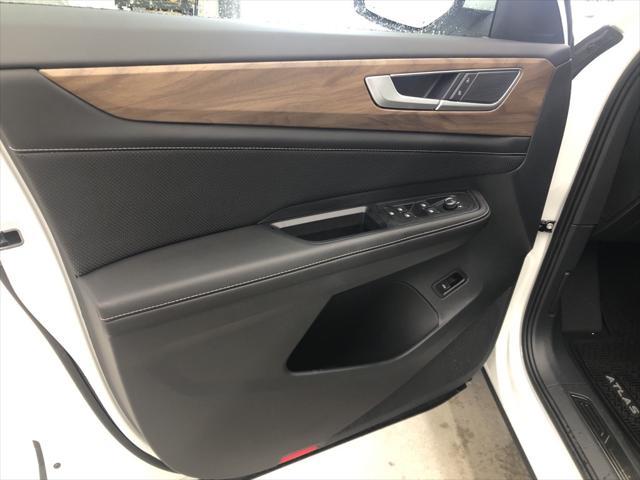 new 2025 Volkswagen Atlas car, priced at $42,943
