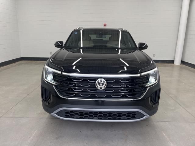 new 2025 Volkswagen Atlas Cross Sport car, priced at $41,752