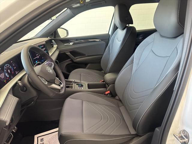 new 2025 Volkswagen Tiguan car, priced at $38,081