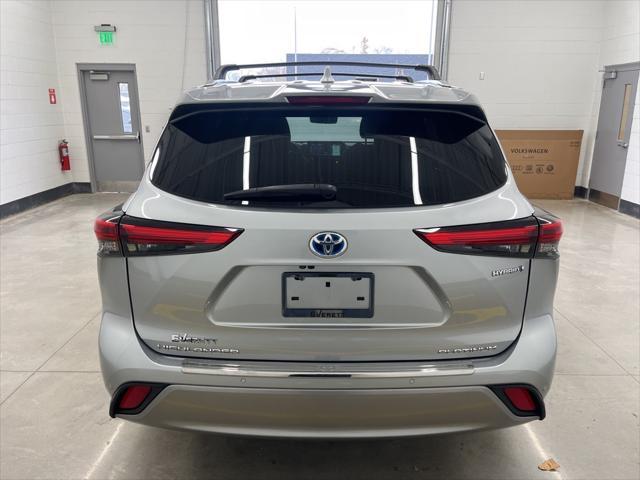 used 2021 Toyota Highlander Hybrid car, priced at $37,895