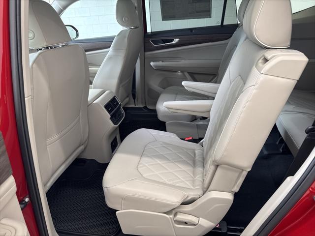 new 2025 Volkswagen Atlas car, priced at $55,179