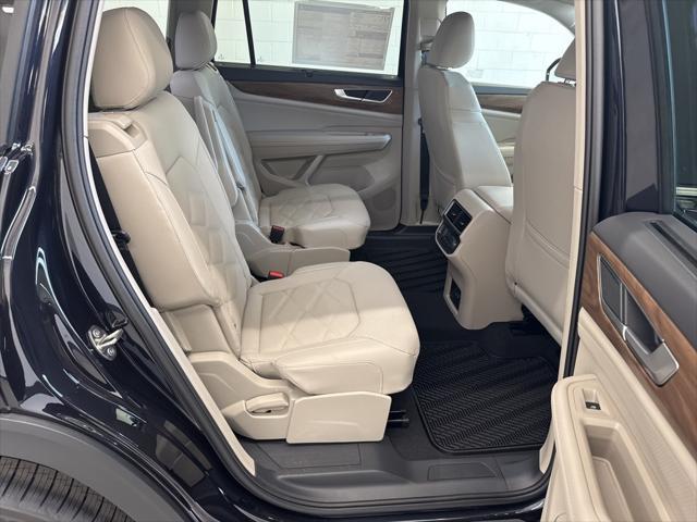 new 2025 Volkswagen Atlas car, priced at $43,541