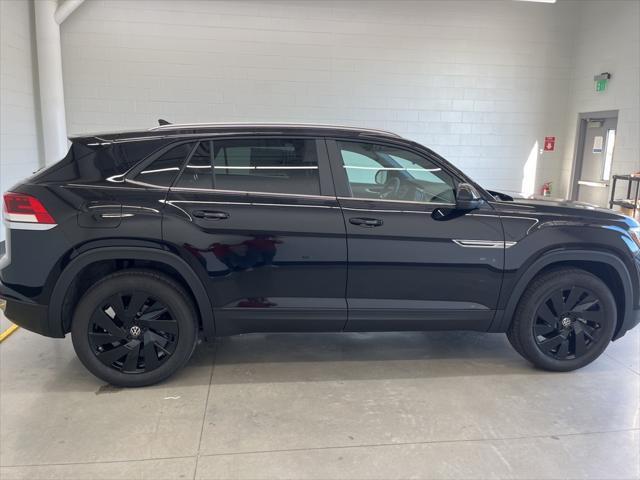 new 2024 Volkswagen Atlas Cross Sport car, priced at $39,506