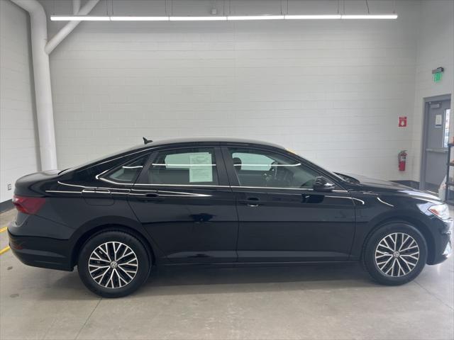 used 2021 Volkswagen Jetta car, priced at $15,822