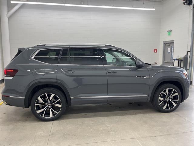 new 2025 Volkswagen Atlas car, priced at $53,068