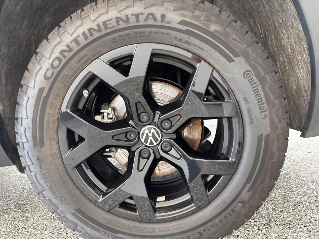 used 2025 Volkswagen Atlas car, priced at $41,271