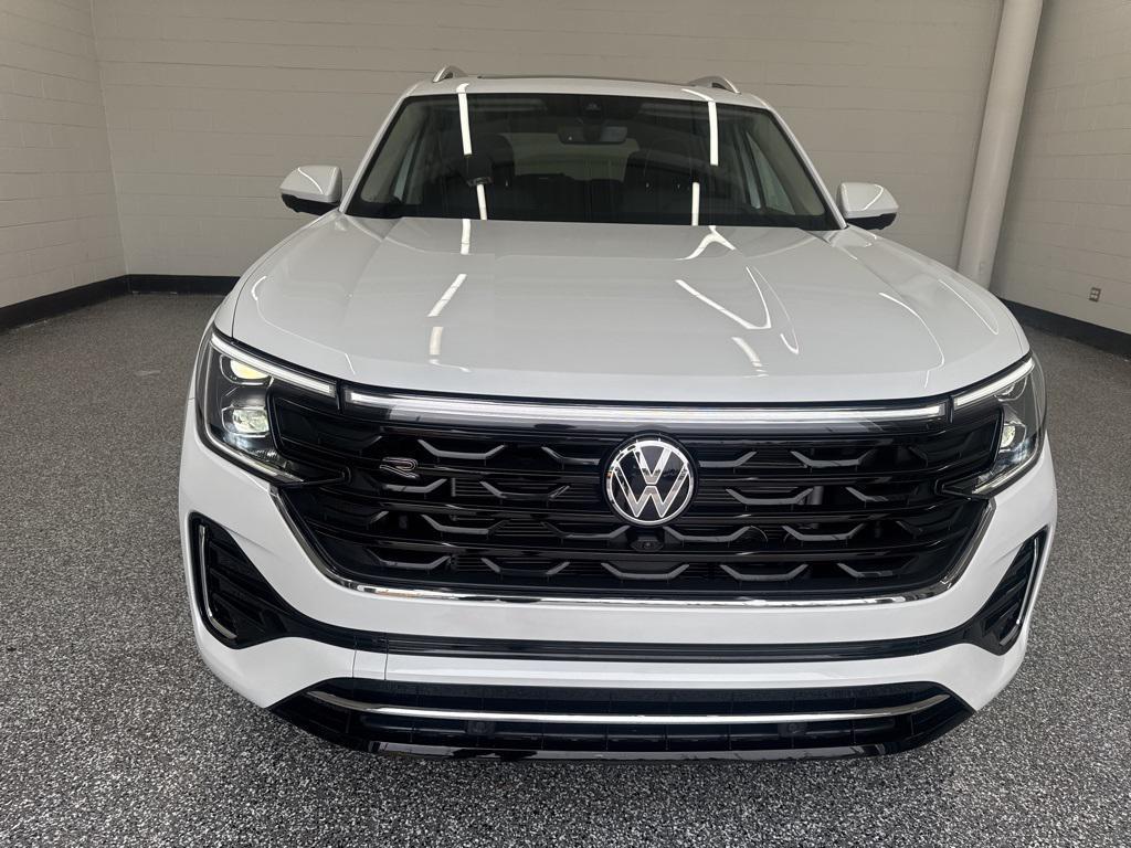 new 2026 Volkswagen Atlas car, priced at $56,286