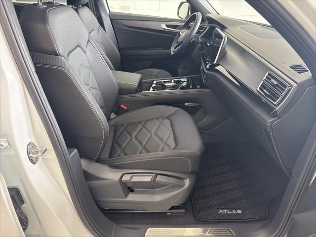 new 2025 Volkswagen Atlas Cross Sport car, priced at $43,091