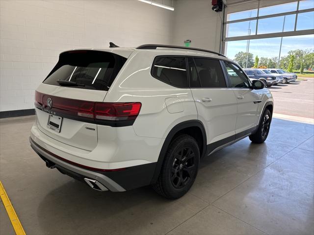 new 2024 Volkswagen Atlas car, priced at $54,411