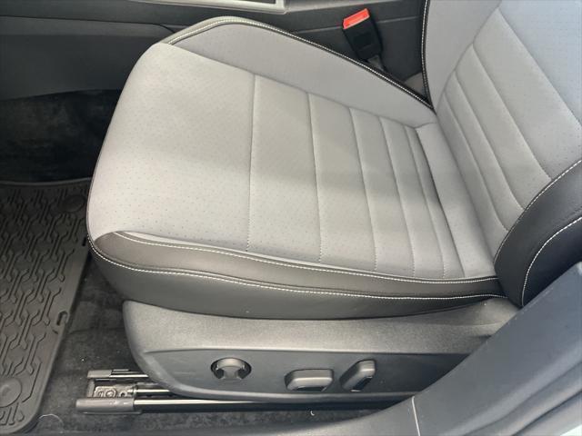 new 2025 Volkswagen Jetta car, priced at $25,321