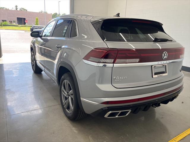 new 2024 Volkswagen Atlas Cross Sport car, priced at $45,478