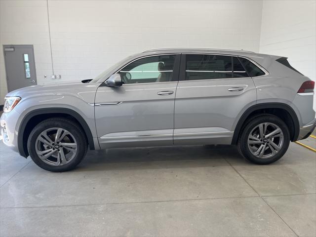 new 2024 Volkswagen Atlas Cross Sport car, priced at $45,478