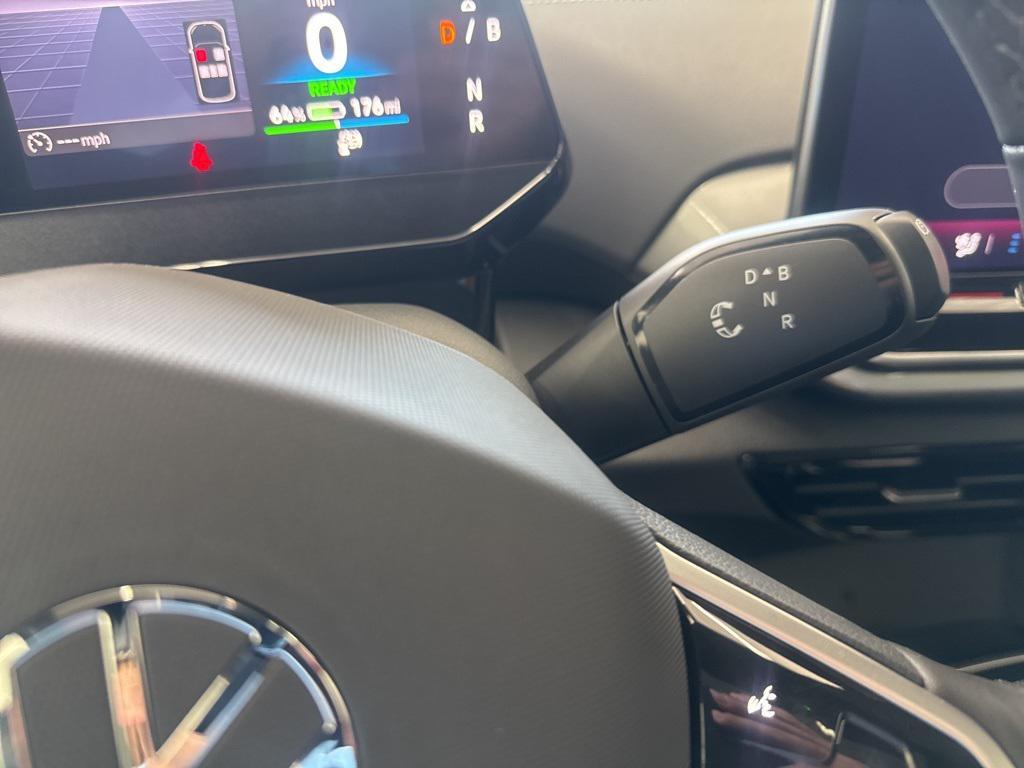 new 2025 Volkswagen ID.4 car, priced at $45,973