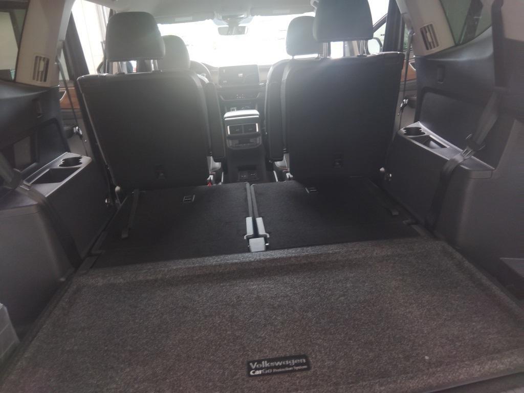 new 2026 Volkswagen Atlas car, priced at $46,088