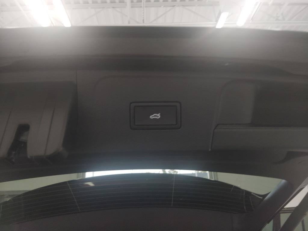 new 2026 Volkswagen Atlas car, priced at $46,088