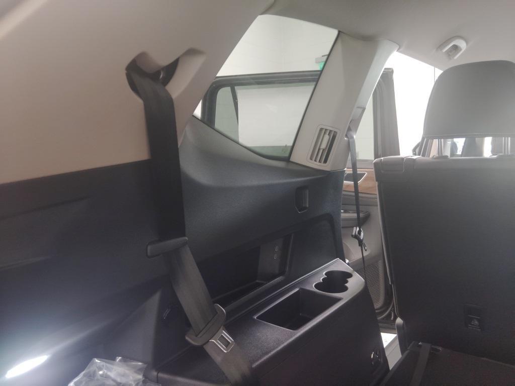 new 2026 Volkswagen Atlas car, priced at $46,088