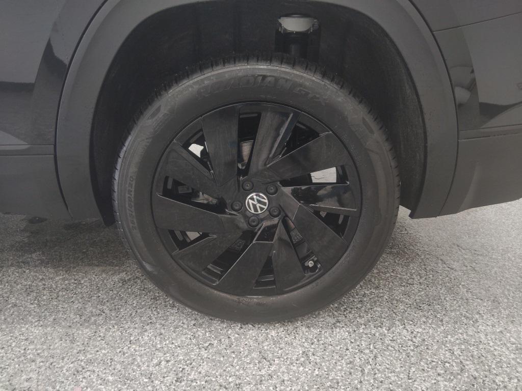 new 2026 Volkswagen Atlas car, priced at $46,088