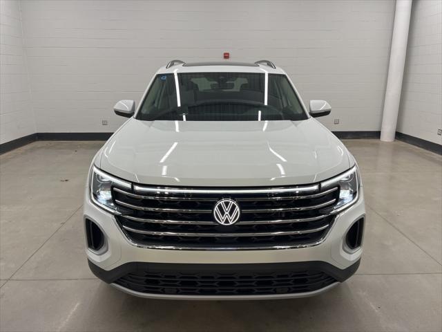 new 2025 Volkswagen Atlas car, priced at $44,561