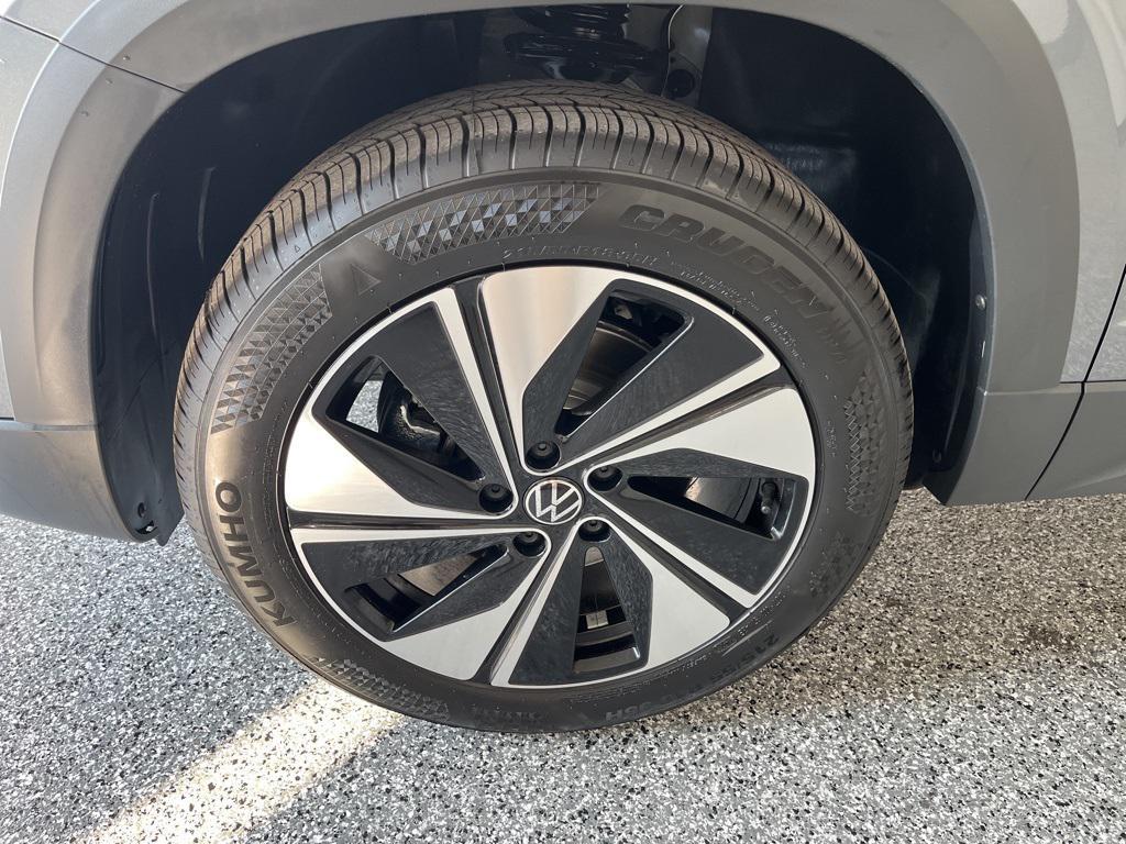 new 2026 Volkswagen Taos car, priced at $33,026