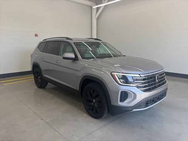 new 2024 Volkswagen Atlas car, priced at $40,415