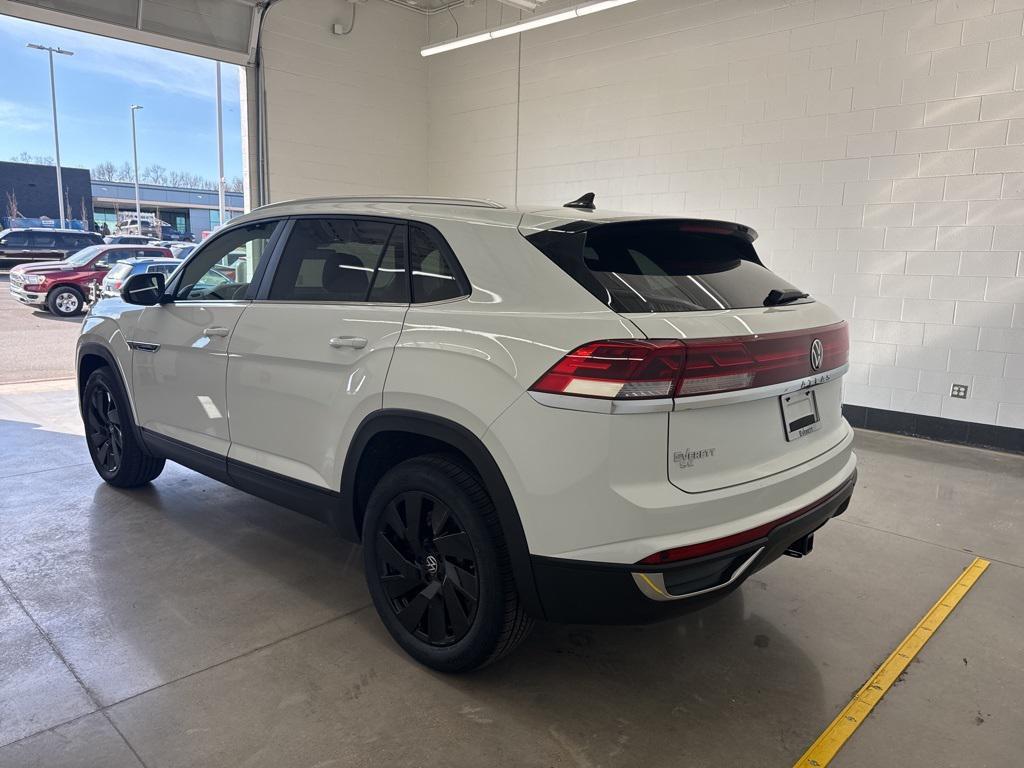 new 2025 Volkswagen Atlas Cross Sport car, priced at $41,183