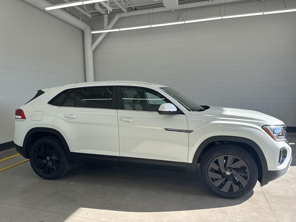 new 2025 Volkswagen Atlas Cross Sport car, priced at $41,183