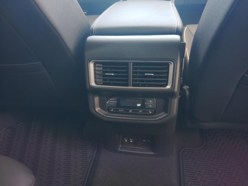 new 2026 Volkswagen Atlas car, priced at $54,716