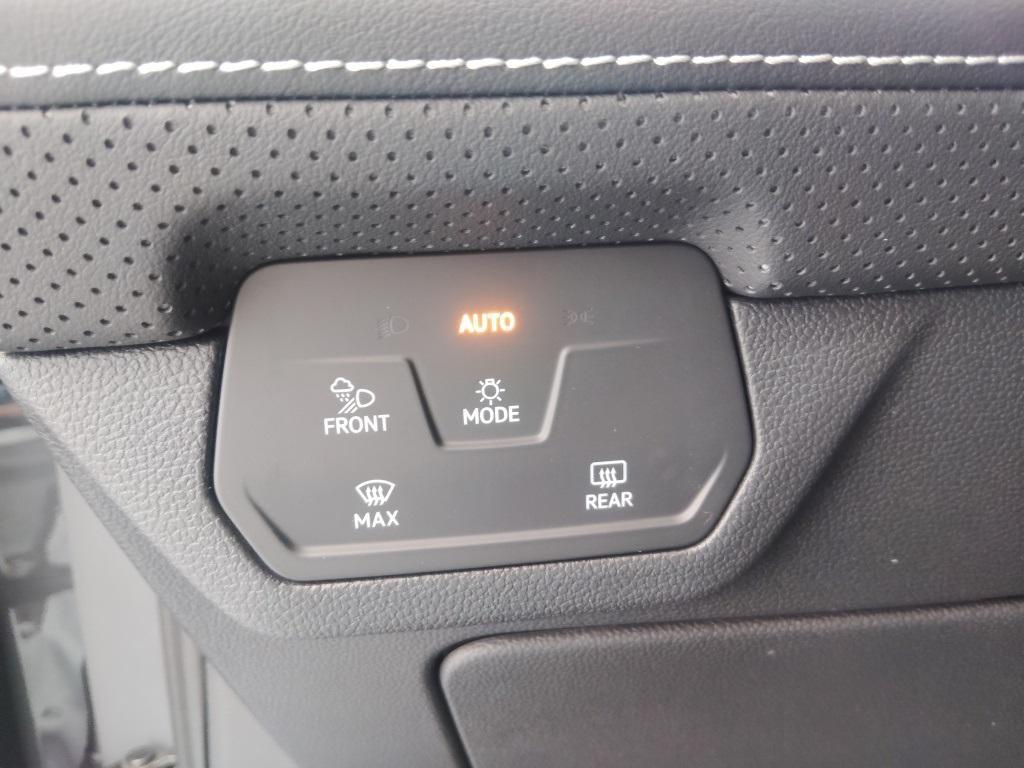 new 2026 Volkswagen Atlas car, priced at $54,716