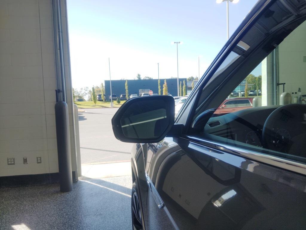 new 2026 Volkswagen Atlas car, priced at $54,716