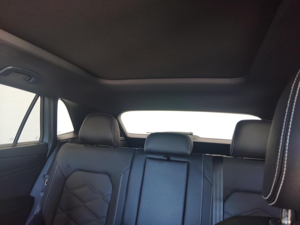 new 2026 Volkswagen Atlas Cross Sport car, priced at $45,831