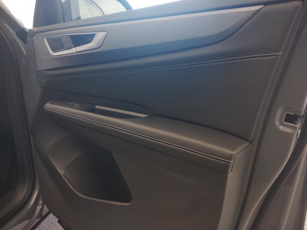 new 2026 Volkswagen Atlas Cross Sport car, priced at $45,831