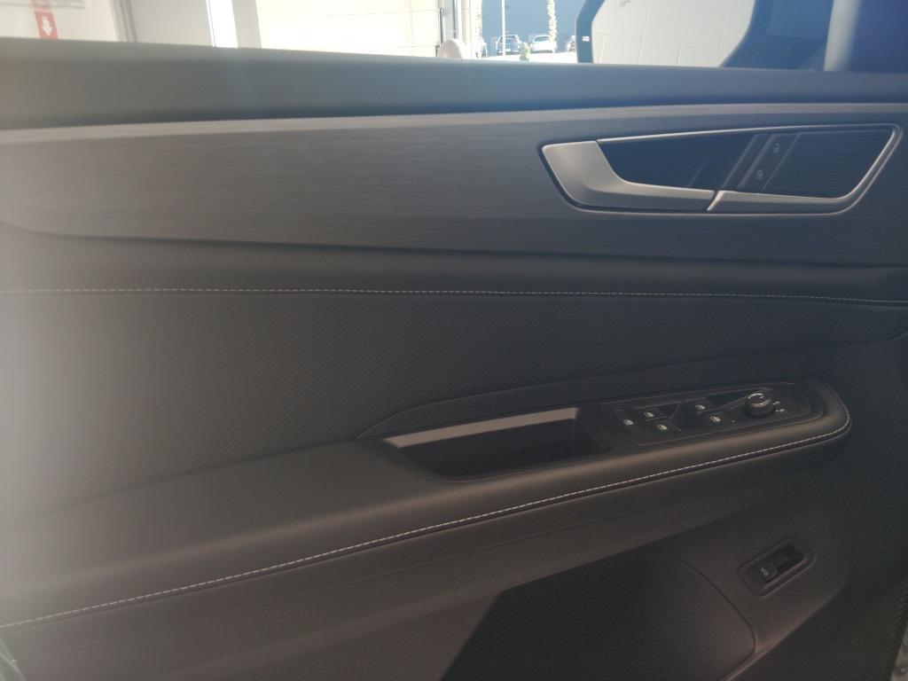 new 2026 Volkswagen Atlas Cross Sport car, priced at $45,831