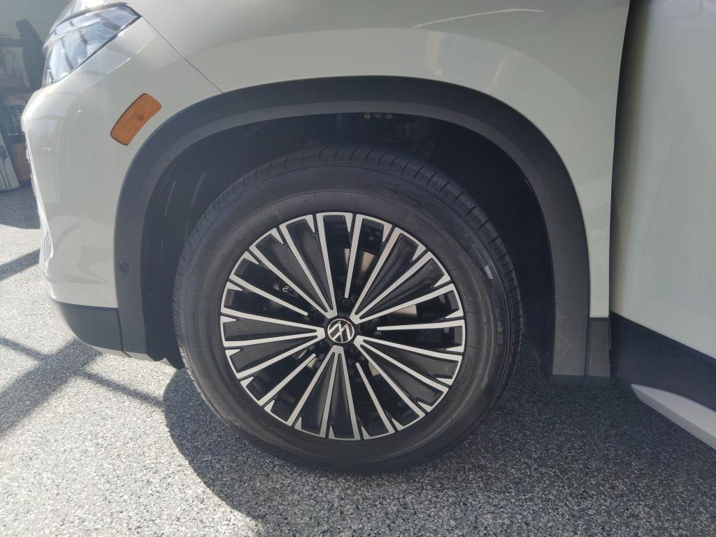 new 2026 Volkswagen Tiguan car, priced at $31,600