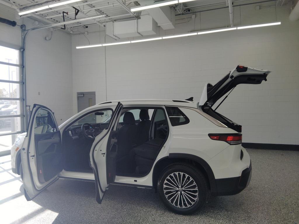 new 2026 Volkswagen Tiguan car, priced at $31,600