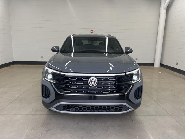 new 2025 Volkswagen Atlas Cross Sport car, priced at $41,375