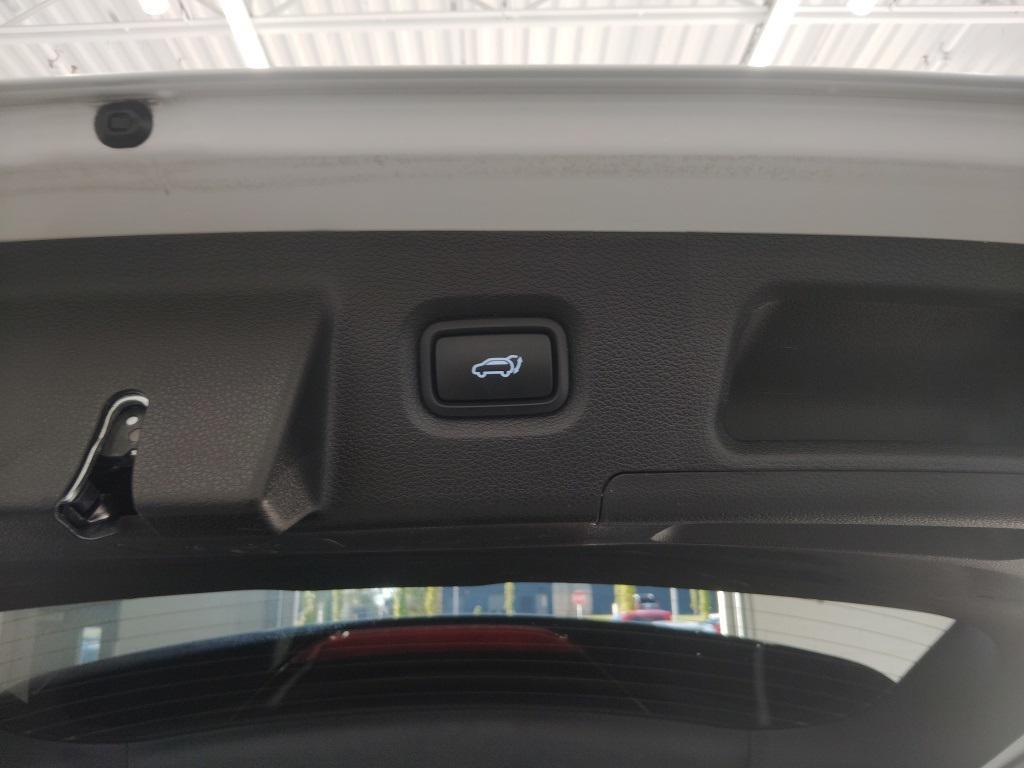 used 2023 Hyundai Santa Fe car, priced at $19,998