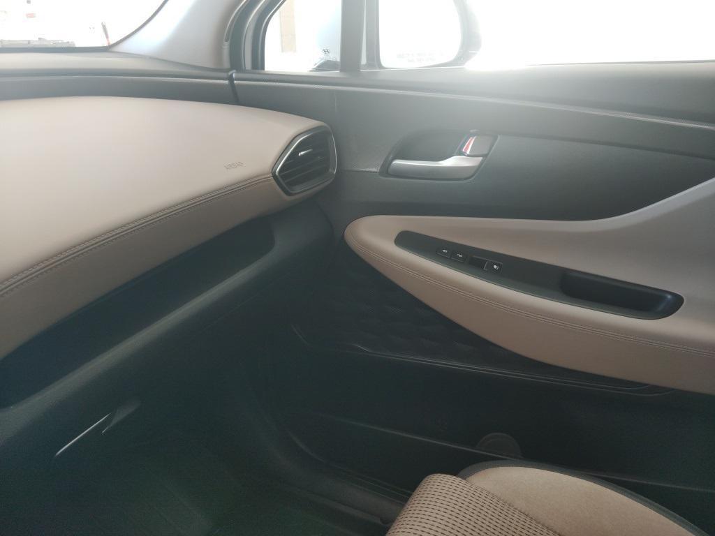 used 2023 Hyundai Santa Fe car, priced at $19,998