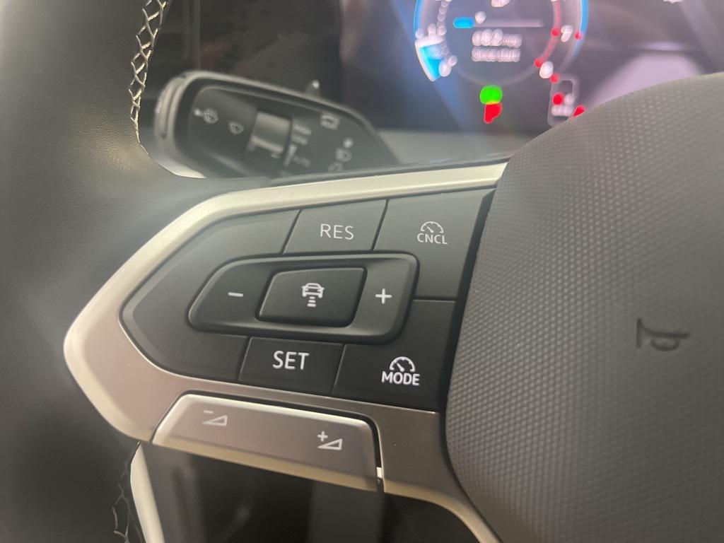 new 2026 Volkswagen Tiguan car, priced at $33,053