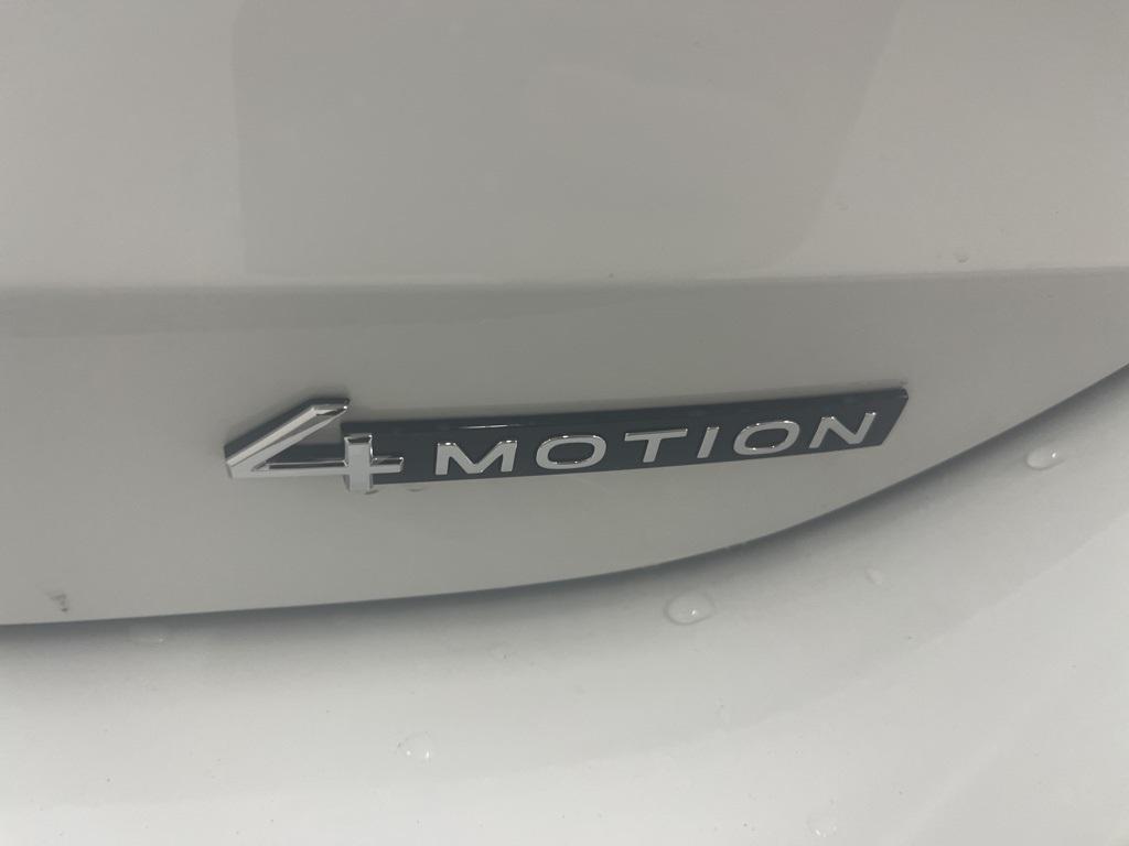 new 2026 Volkswagen Tiguan car, priced at $33,053