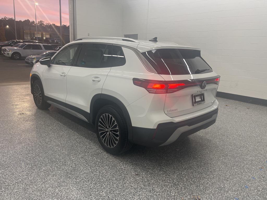 new 2026 Volkswagen Tiguan car, priced at $33,053