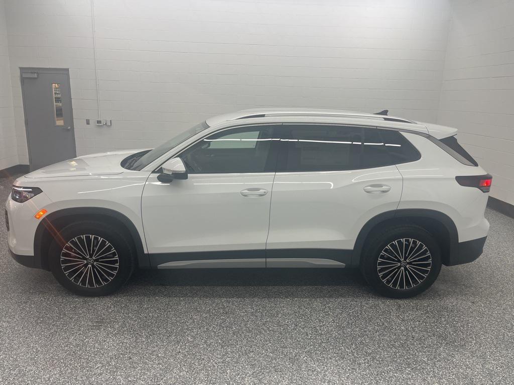 new 2026 Volkswagen Tiguan car, priced at $33,053