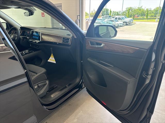 new 2024 Volkswagen Atlas car, priced at $39,350