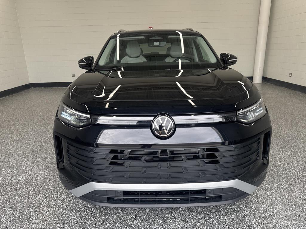 new 2025 Volkswagen Tiguan car, priced at $35,260