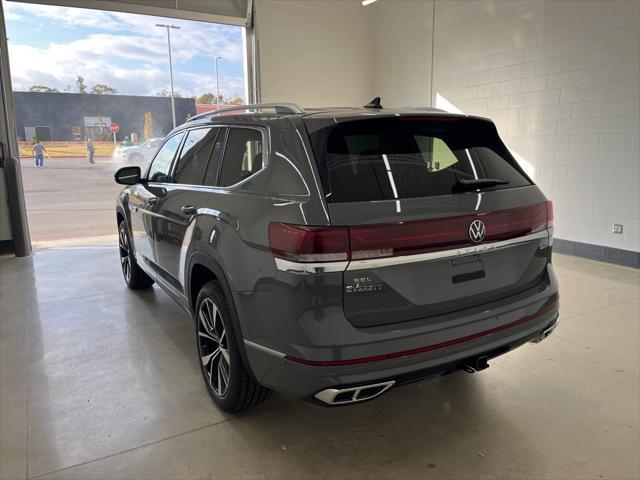 new 2025 Volkswagen Atlas car, priced at $53,081