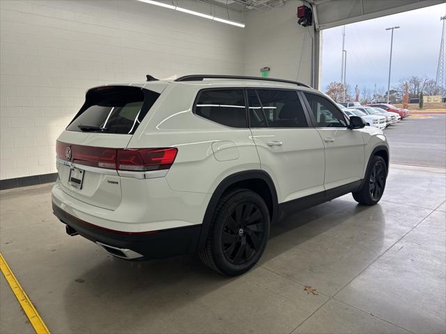 new 2025 Volkswagen Atlas car, priced at $45,154