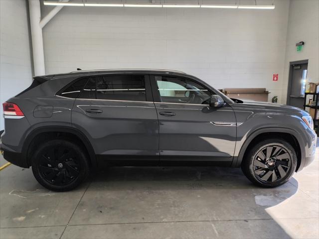new 2025 Volkswagen Atlas Cross Sport car, priced at $43,008